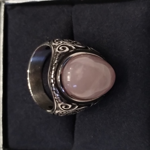 6.00 Carat Total Weight Rose Quartz Ring 316L Stainless Steel. Size 8 - Picture 2 of 5